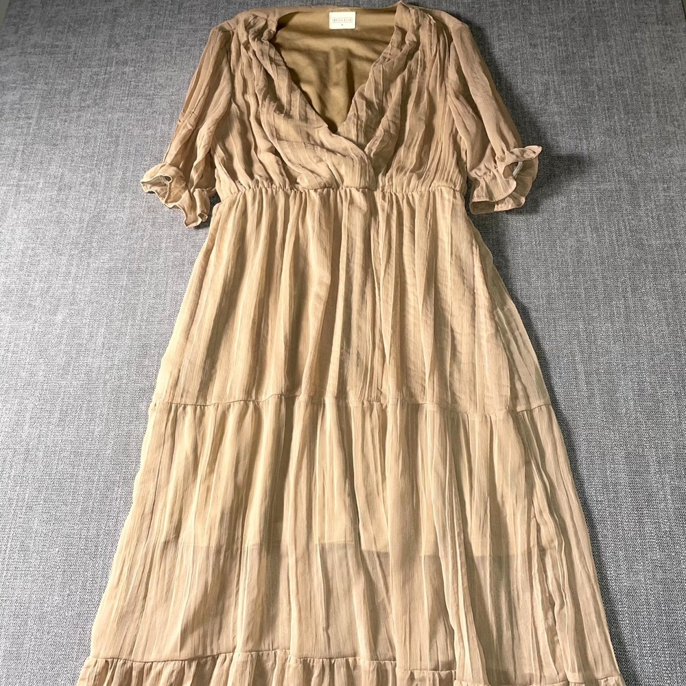 Bella Ella Boutique Maxi Dress Womens XL Beige Sheer Tiered Short Sleeve V Neck